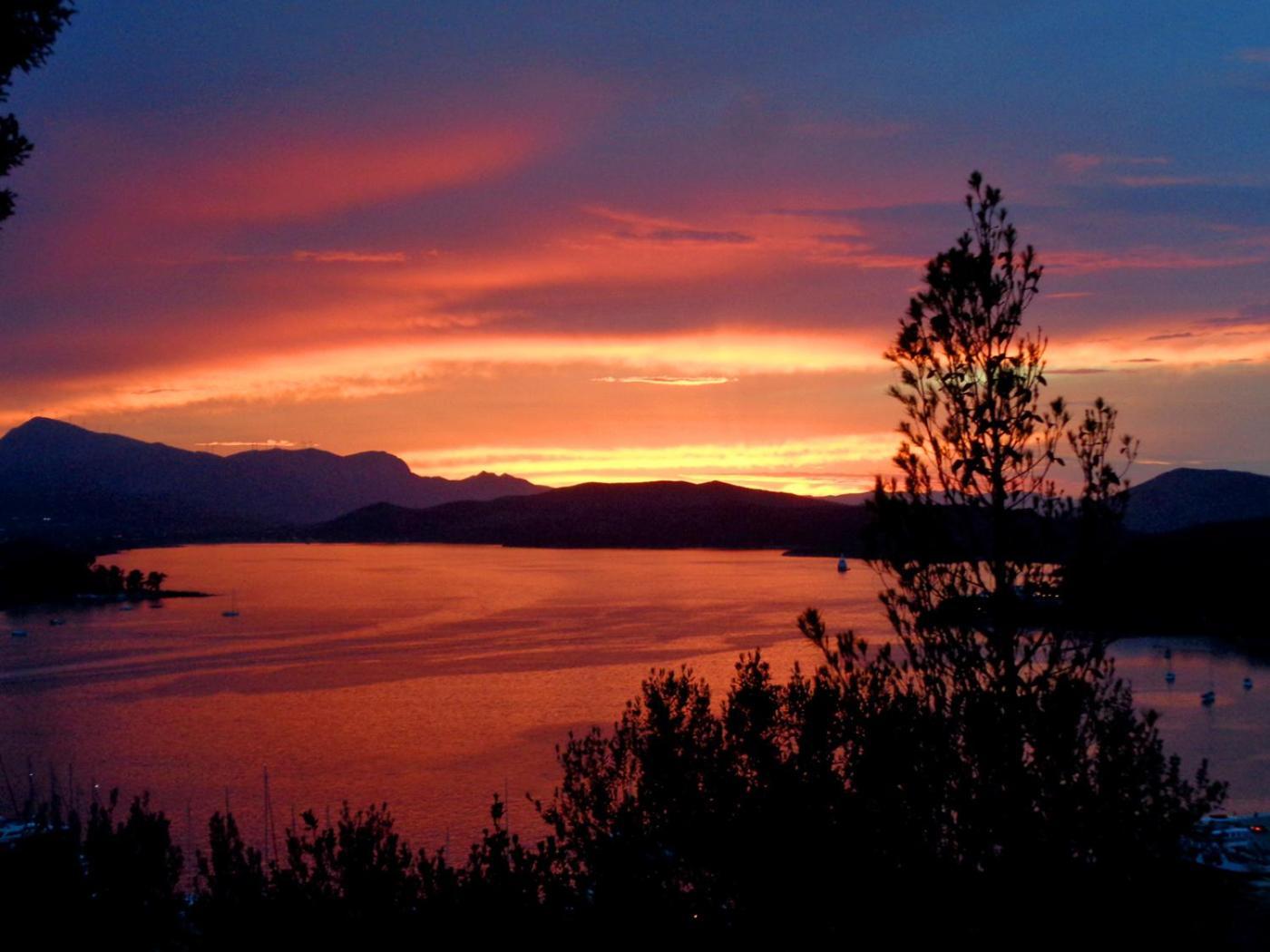 Poros Pine View *